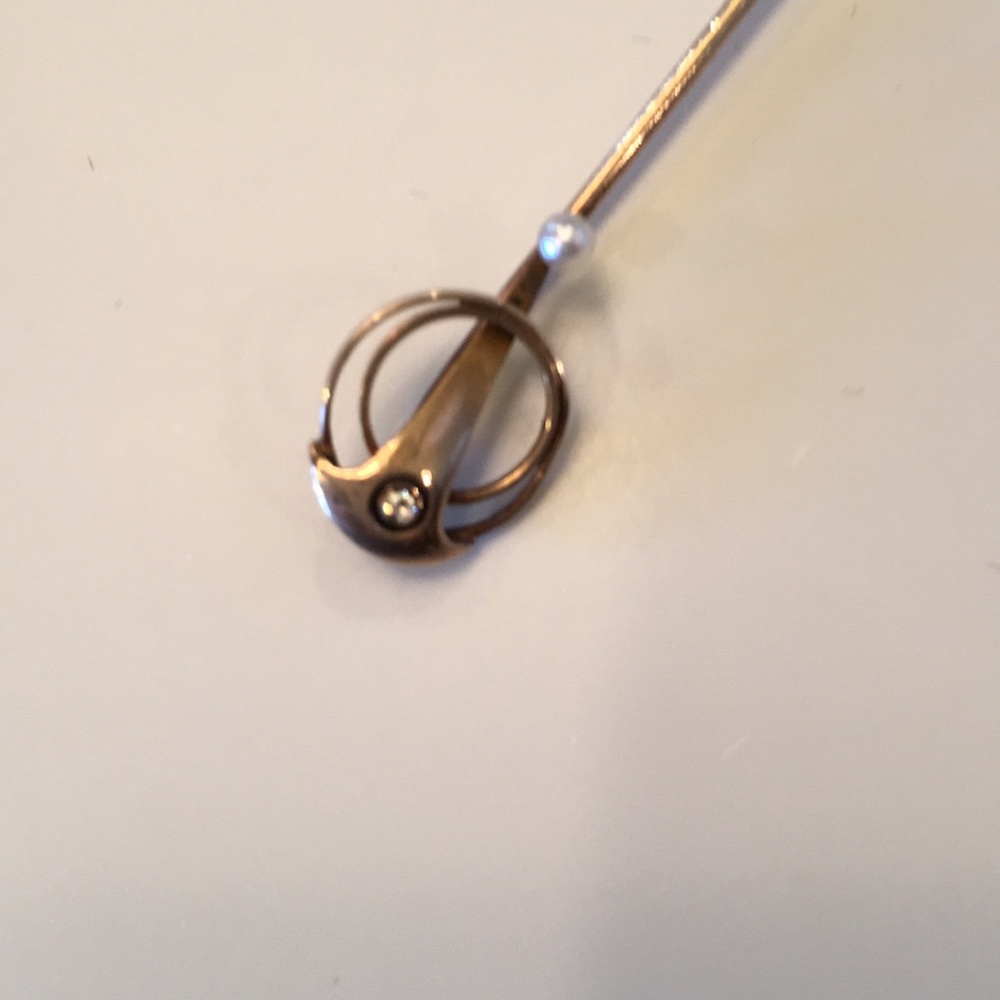 10 K diamond & Pearl stick pin